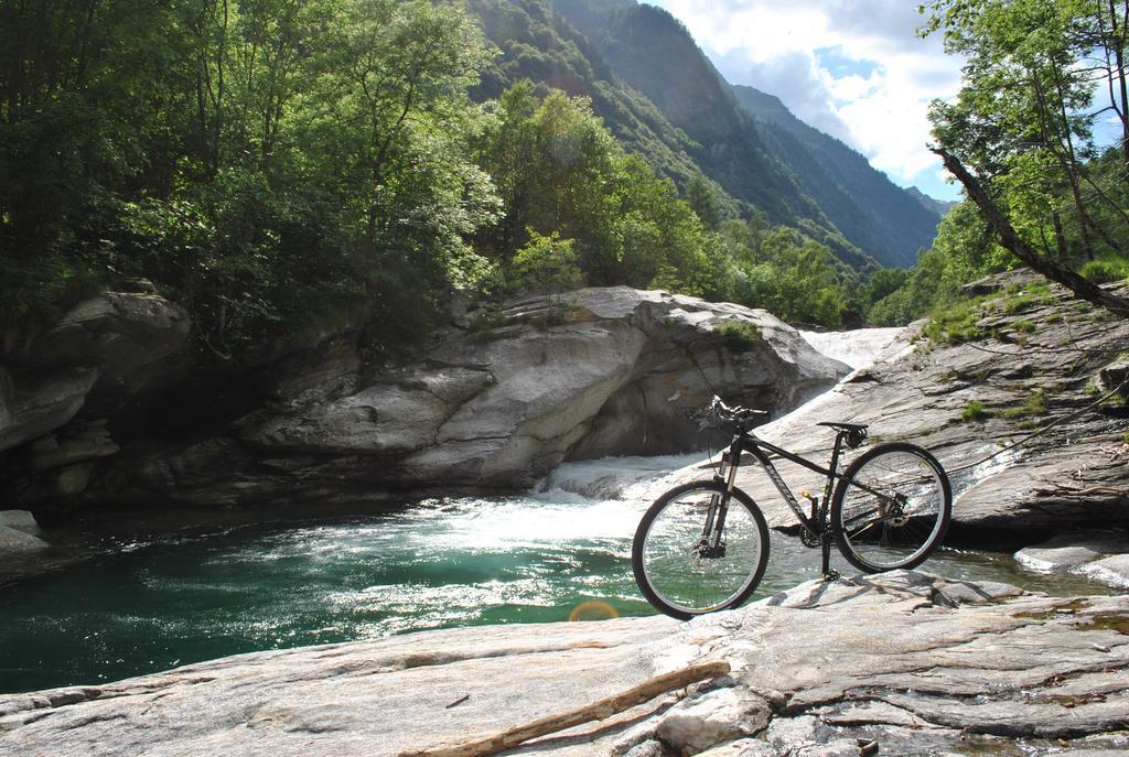 Myverzasca Resort Ai Piee Brione  ภายนอก รูปภาพ