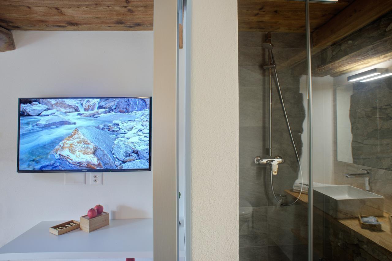 Myverzasca Resort Ai Piee Brione  ภายนอก รูปภาพ